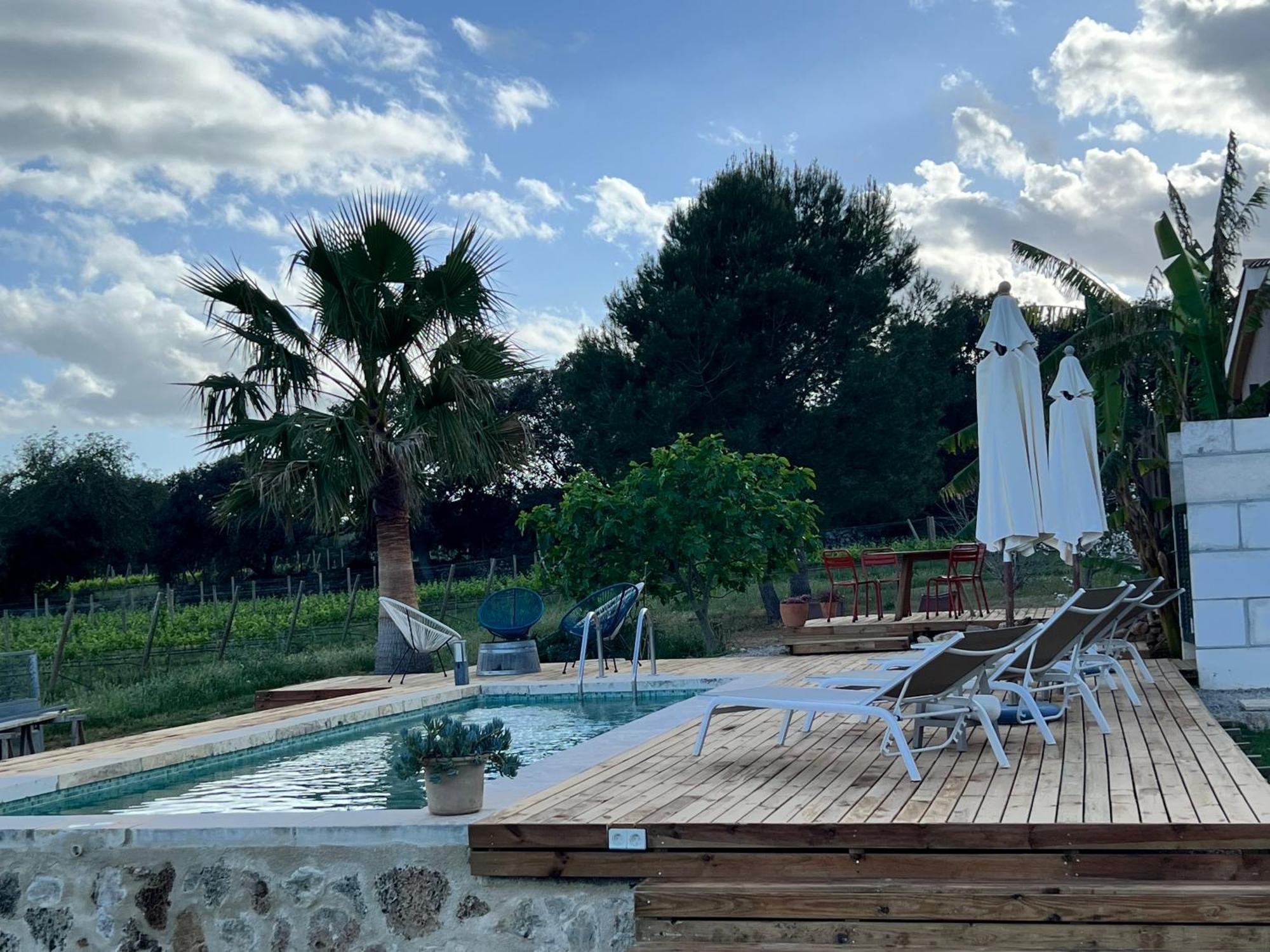 Dos Caballeros Winery & Vacation Llubí
